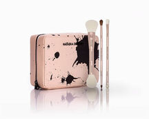 TRAVEL BRUSH SET & MAKEUP POUCH (SET DE BROCHAS)